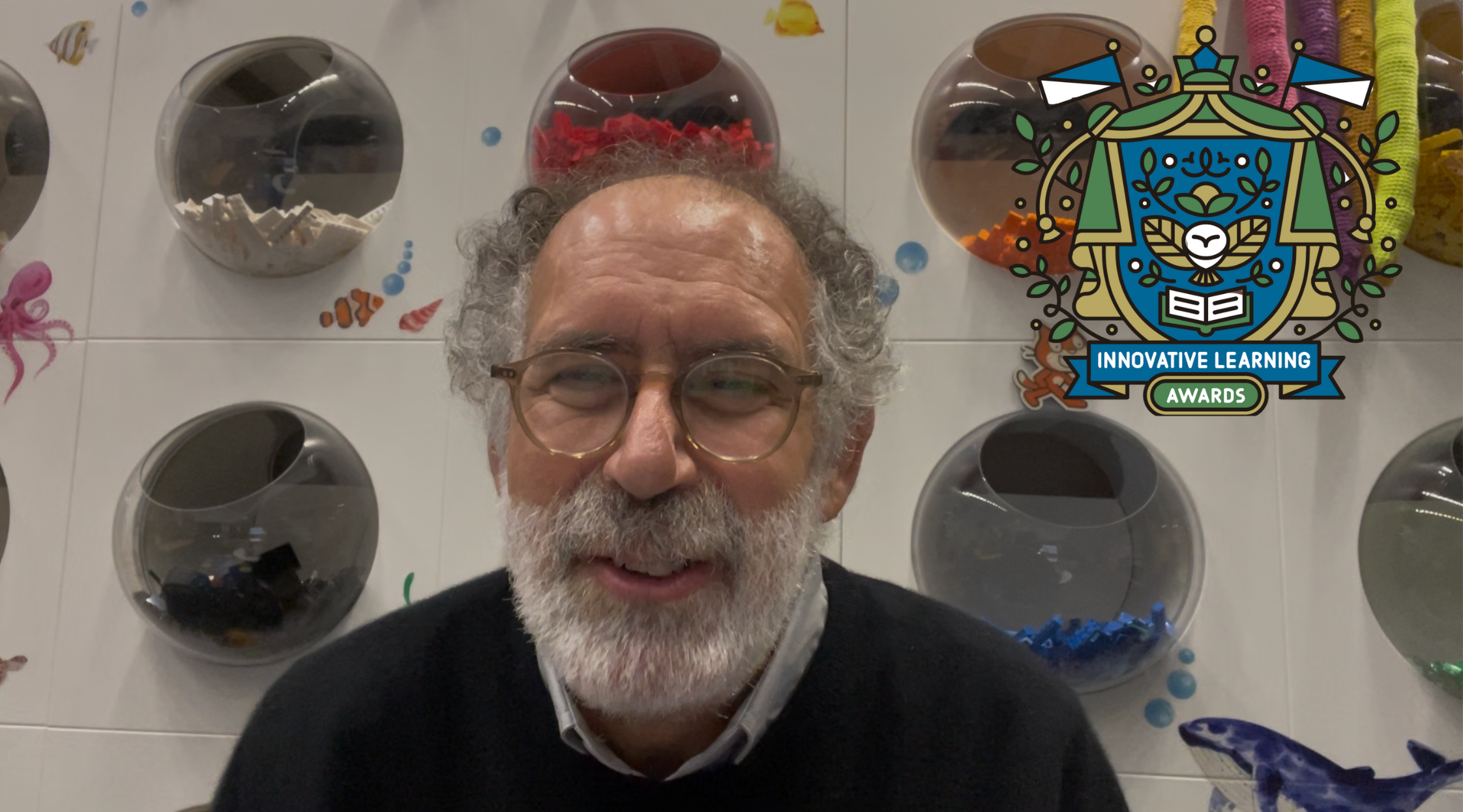 Mitch Resnick Accepts Innovative Learning Award for Scratch